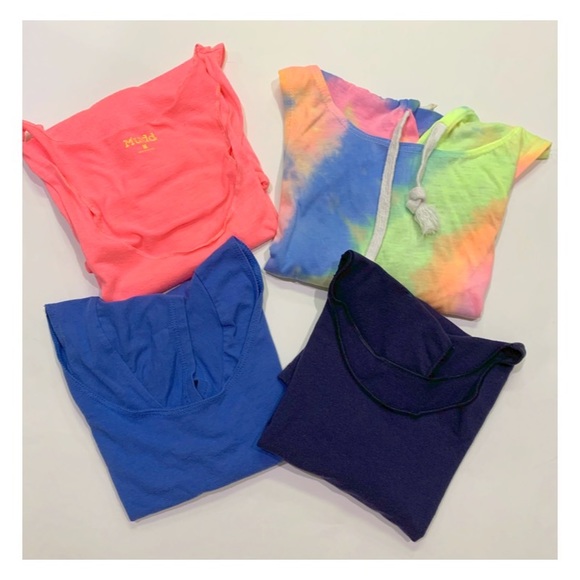 Bundle Top Bundle Set of four tops Hoodie, tees, crops Sizes XS S M - Picture 12 of 12